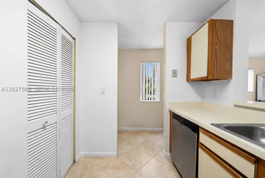 3405 NW 44th St #205, Oakland Park, FL 33309 - #3