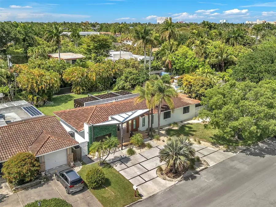 1141 Adams St, Hollywood, FL 33019 - #2
