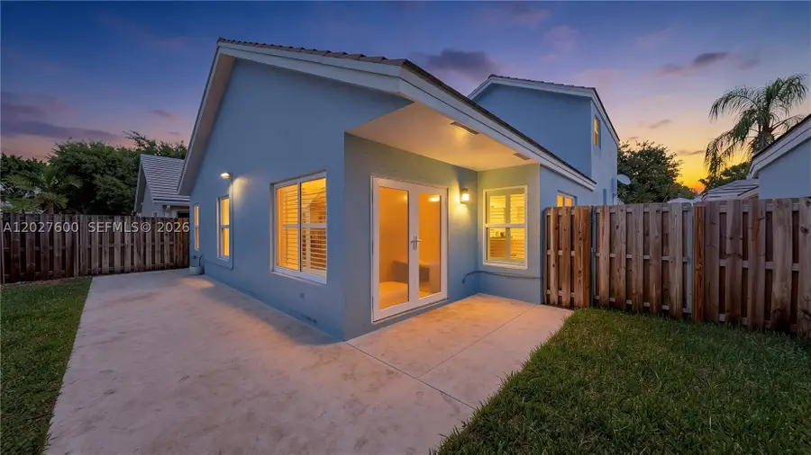 9203 Arborwood Cir, Davie, FL 33328 - #2