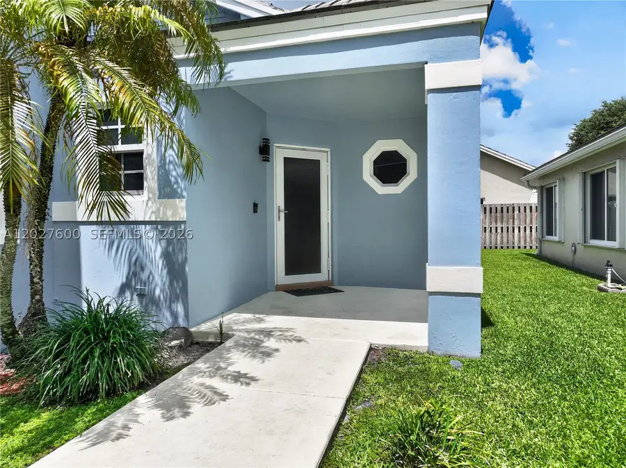 9203 Arborwood Cir, Davie, FL 33328 - #3