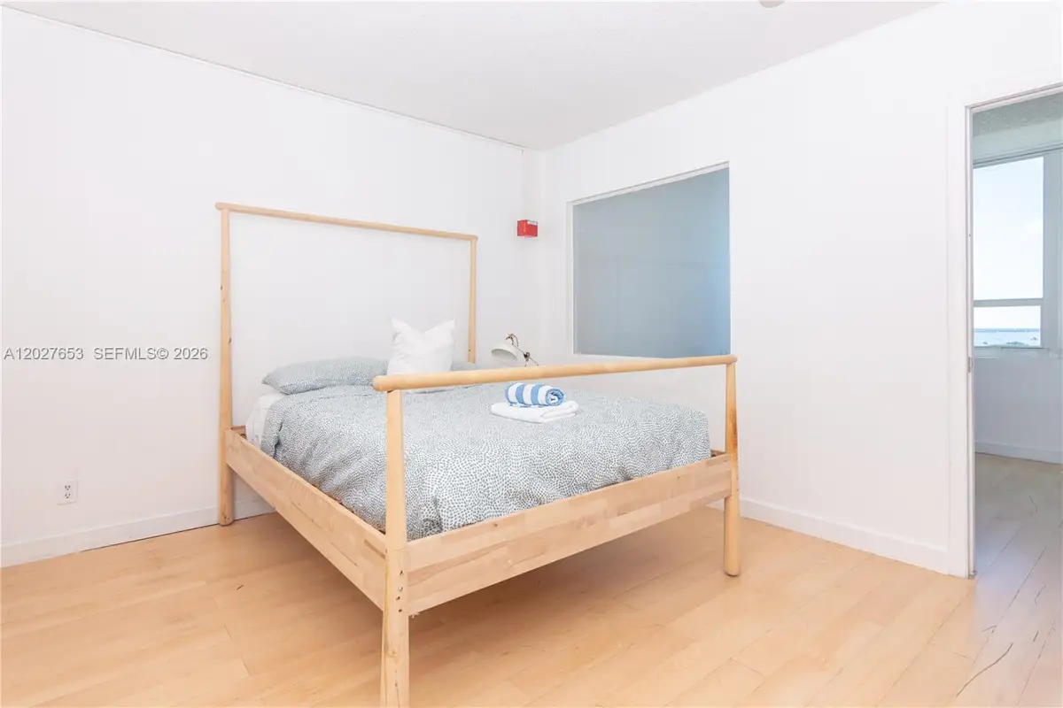 5445 Collins Ave #1105, Miami Beach, FL 33140 - #1