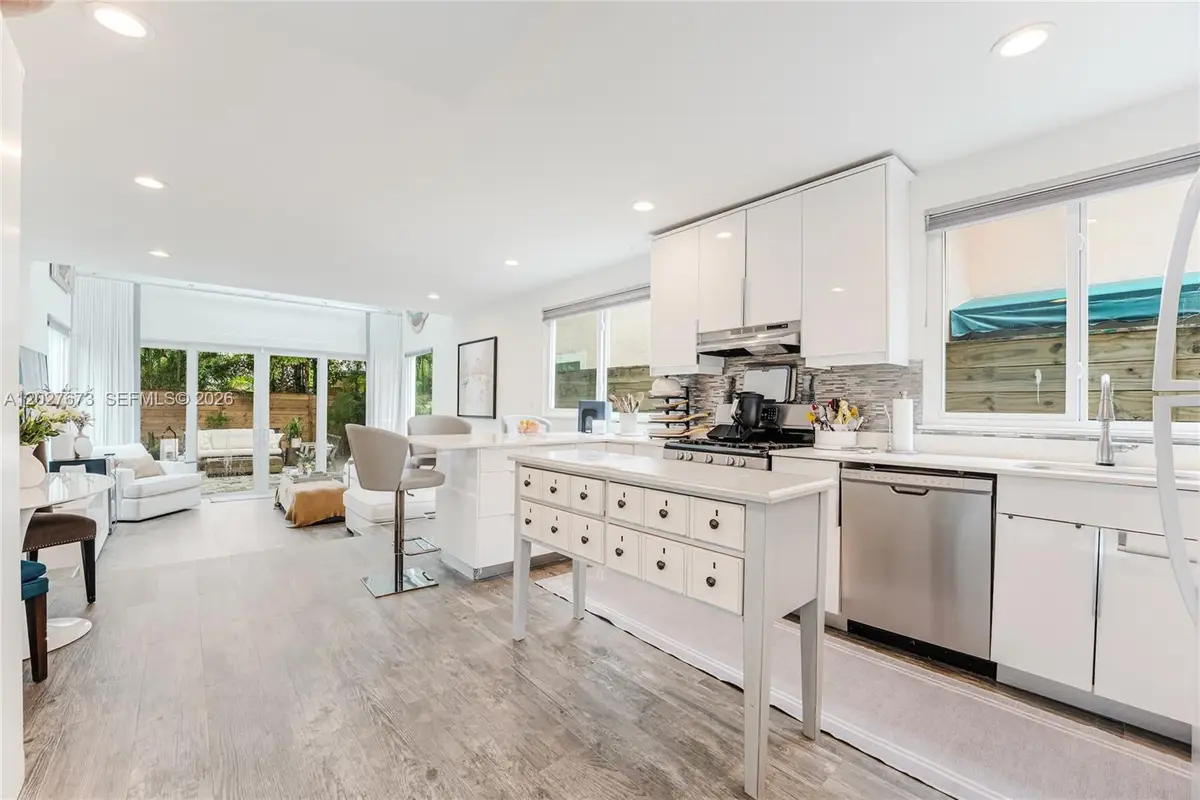 2792 SW 22nd Ave, Miami, FL 33133 - #1