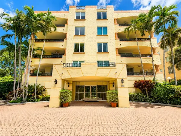 1834 Brickell Ave #43, Miami, FL 33129