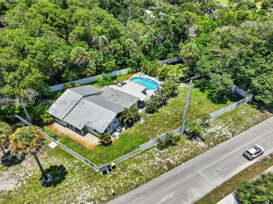 1023 SE 7th St, Stuart, FL 34996 - #3