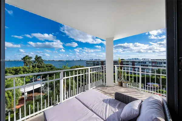 4000 Towerside Ter #604, Miami, FL 33138
