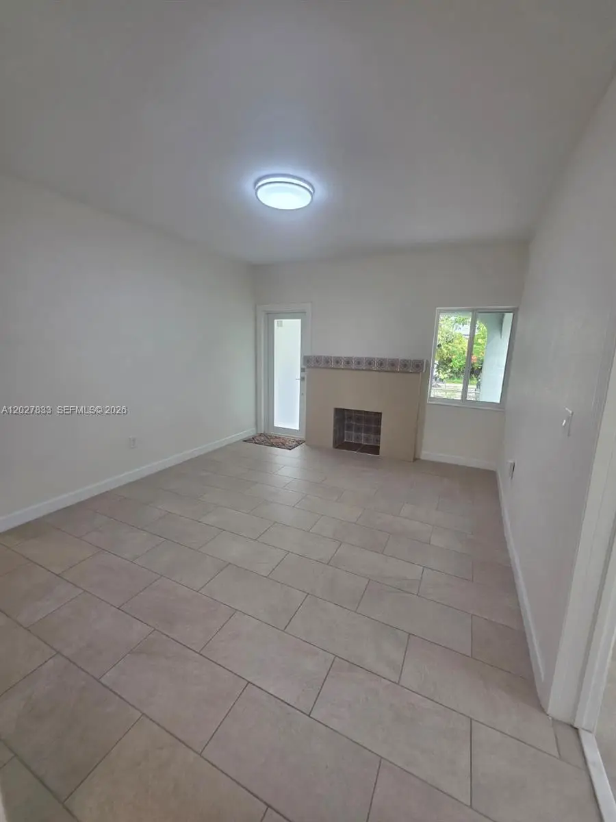 1139 NW 37th St, Miami, FL 33127 - #2