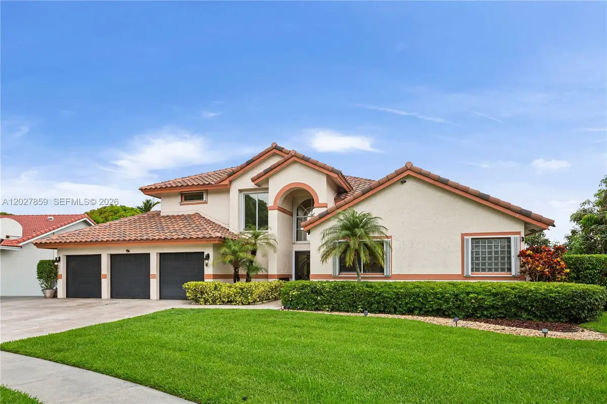 10237 SW 12th St, Pembroke Pines, FL 33025 - #1