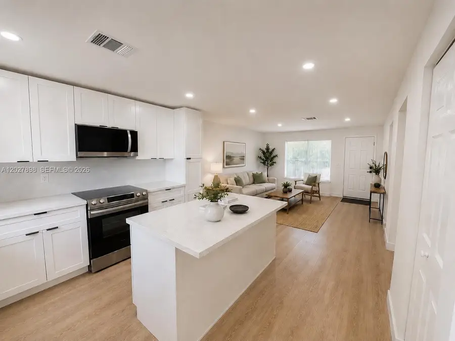 2931 NW 21st St, Fort Lauderdale, FL 33311 - #3