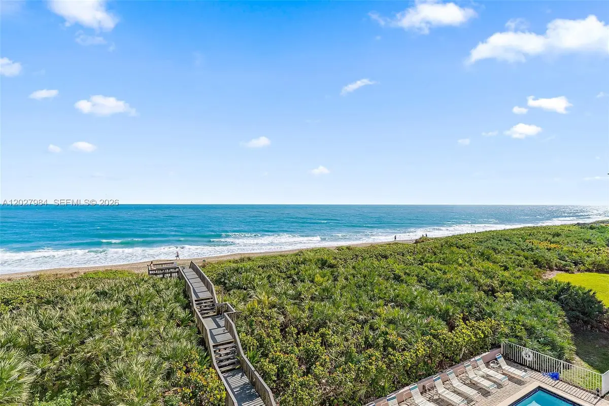 429 NE Tradewind Ln #305, Stuart, FL 34996 - #1