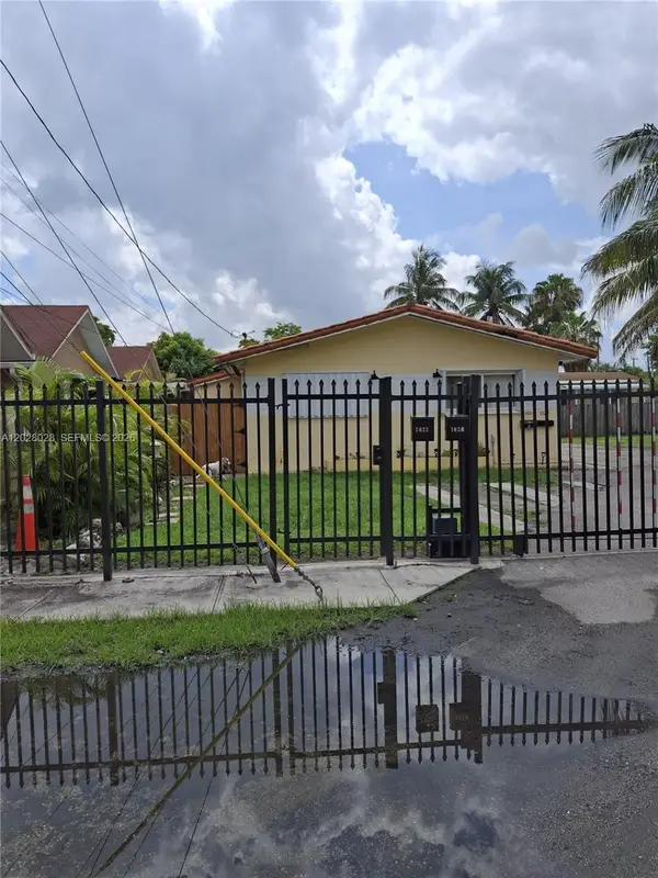 1022 NW 22nd Pl, Miami, FL 33125