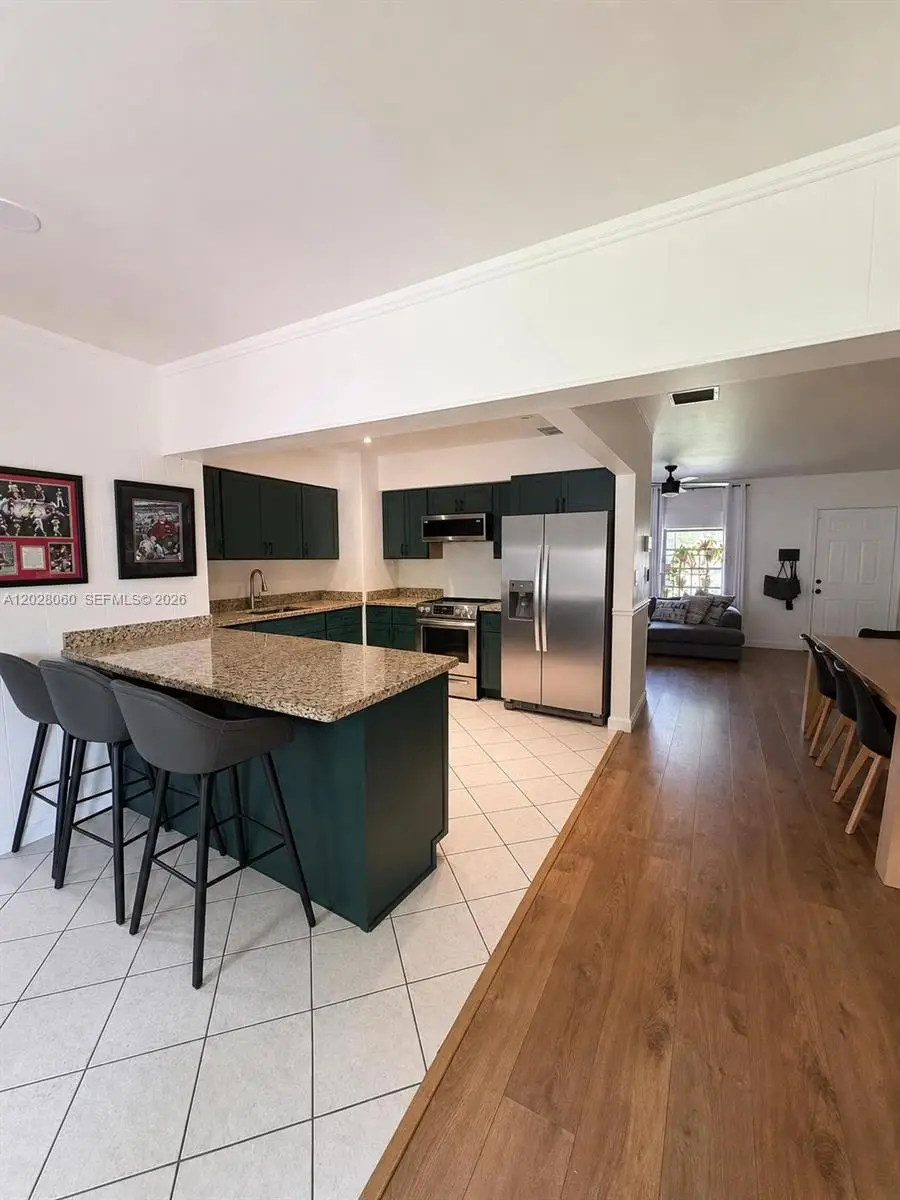 11 Redwood Cir, Plantation, FL 33317 - #2