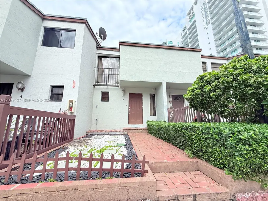 1901 NW S River Dr #5A, Miami, FL 33125 - #2