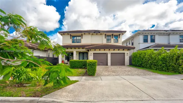 15079 SW 30th St, Miami, FL 33185