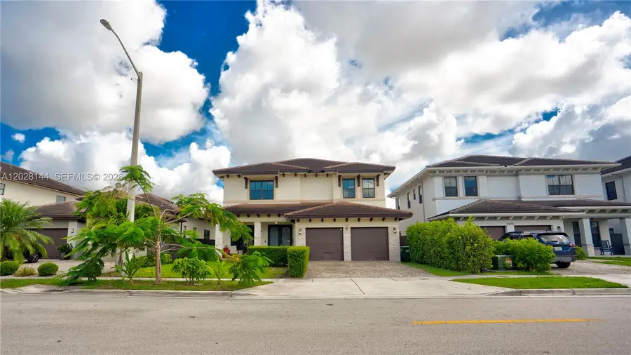 15079 SW 30th St, Miami, FL 33185 - #2