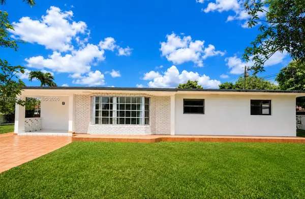 790 W 73rd Pl, Hialeah, FL 33014