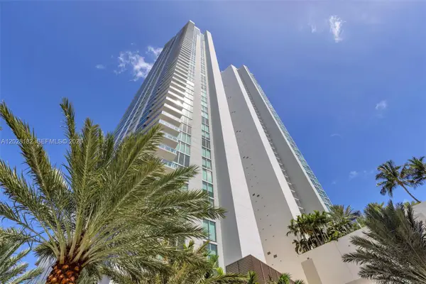 2900 NE 7th Ave #402, Miami, FL 33137