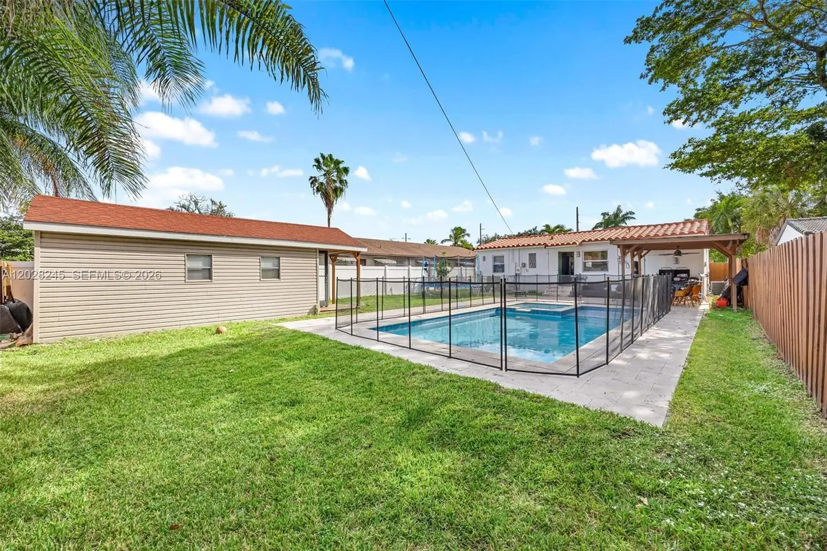 2215 Cleveland St, Hollywood, FL 33020 - #1