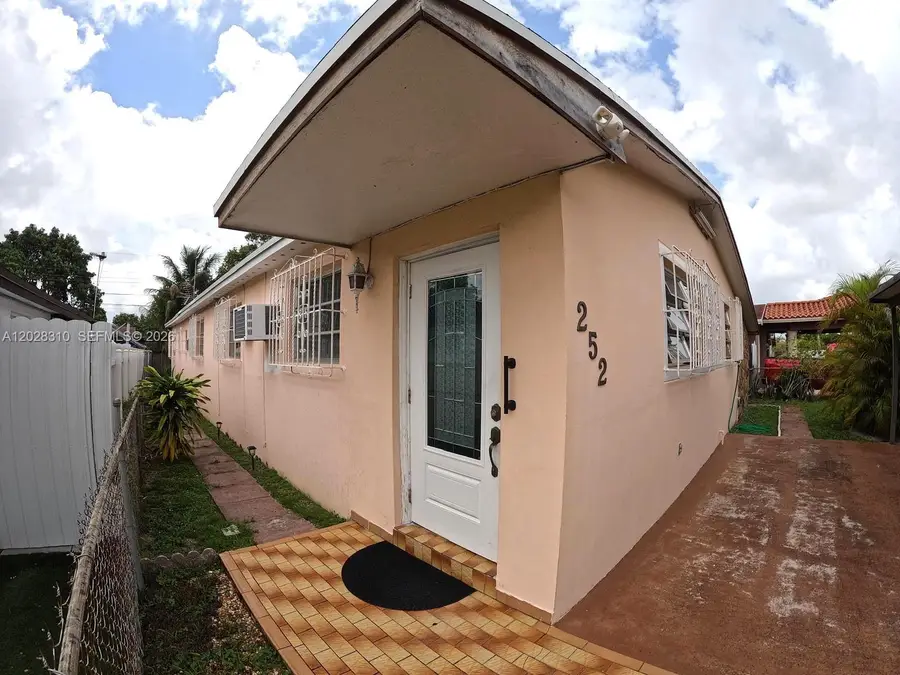 252 E 37th St, Hialeah, FL 33013 - #2