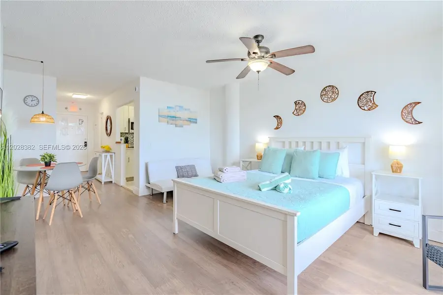 7904 West Dr #810, North Bay Village, FL 33141 - #3