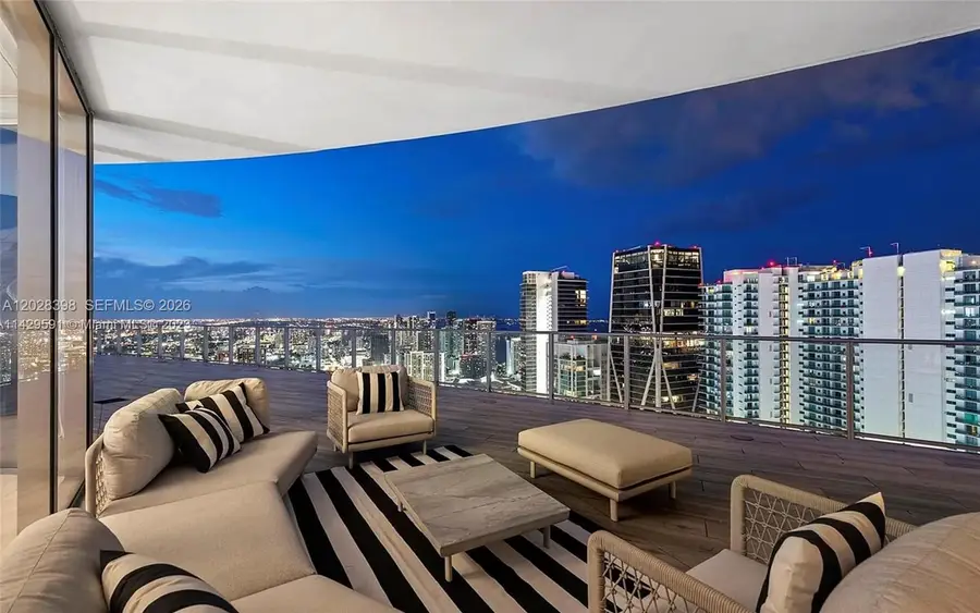 851 NE 1st Ave #5201, Miami, FL 33132 - #3