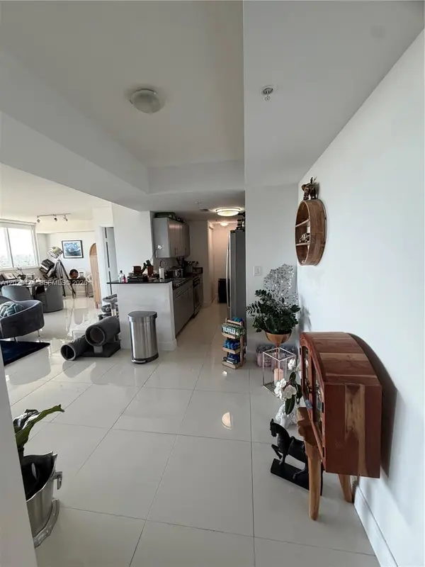 1871 NW S River Dr #1502, Miami, FL 33125