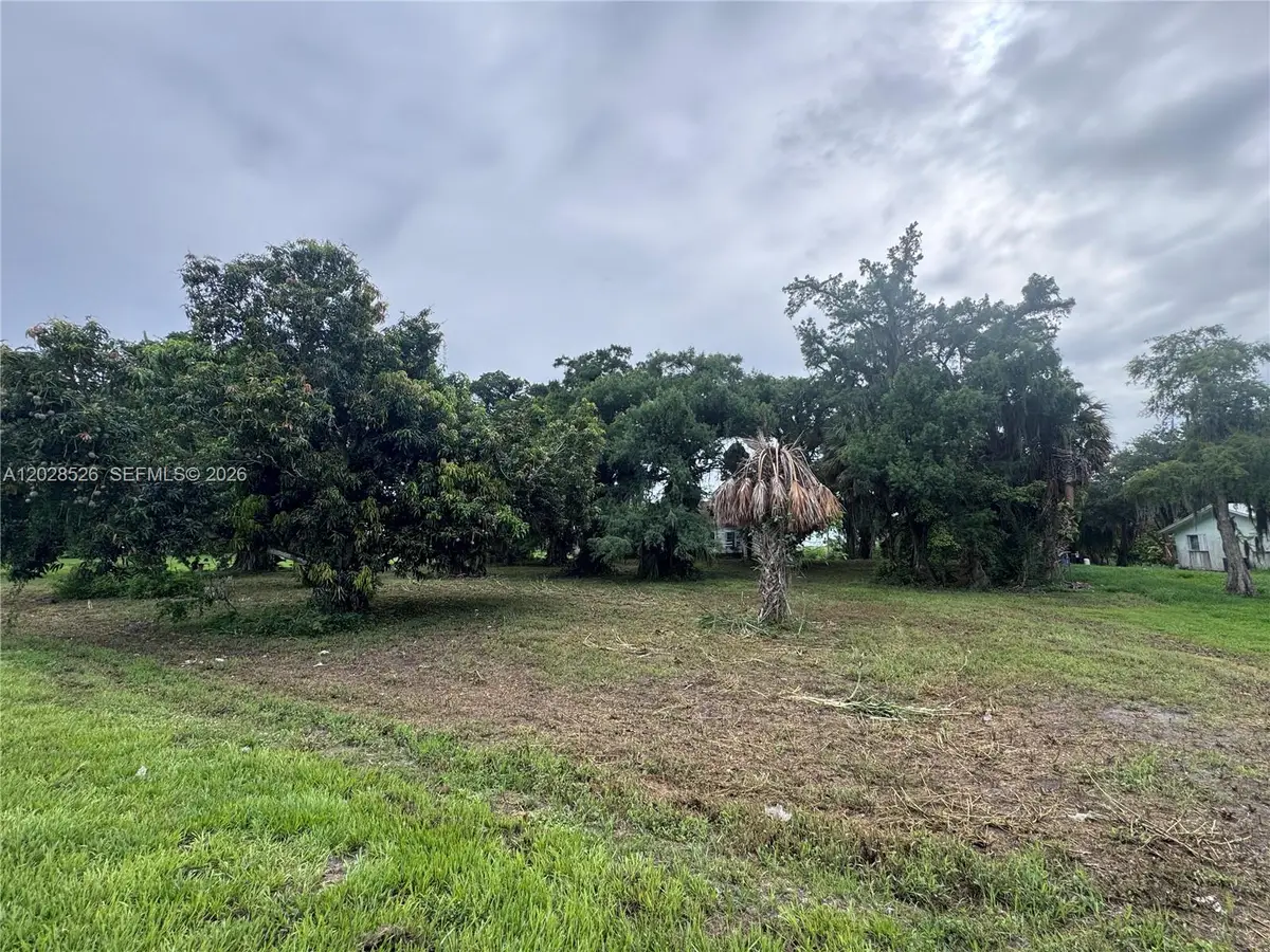19121 SW Conners Hwy, Canal Point, FL 33438 - #1