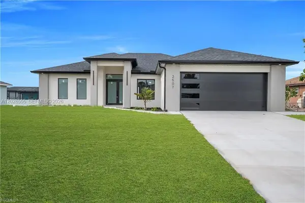 2507 39th St Sw, Lehigh Acres, FL 33976