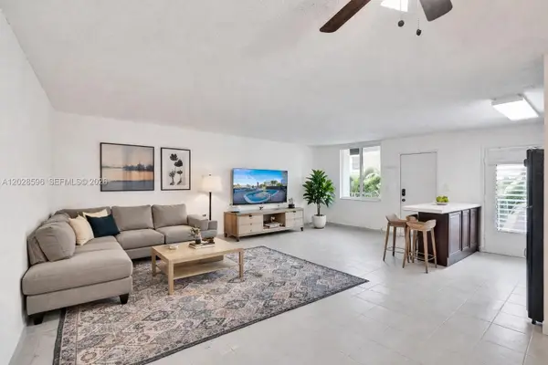 7133 Bay Dr #305, Miami Beach, FL 33141