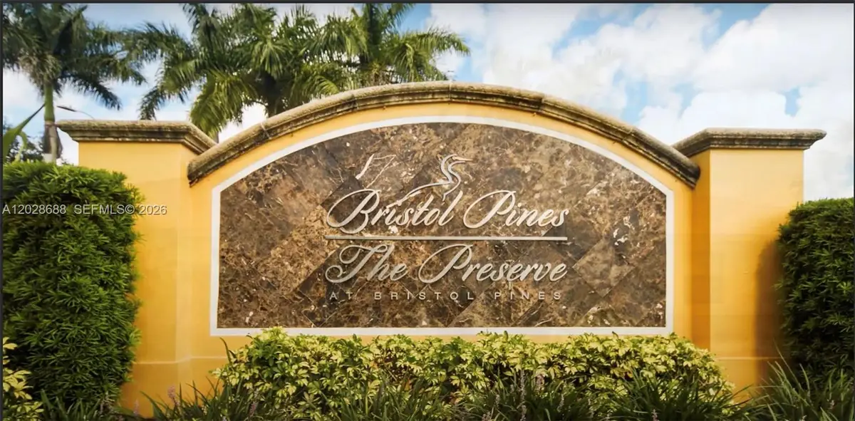 7542 Bristol Cir, Naples, FL 34120 - #1
