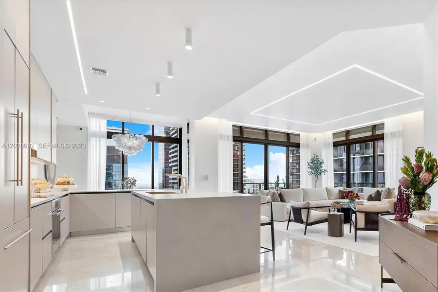88 SW 7th St #4001, Miami, FL 33130 - #2