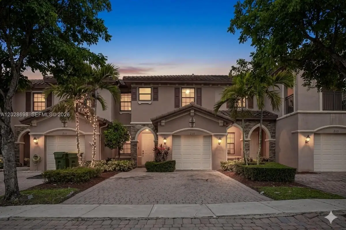 215 SE 37th Pl, Homestead, FL 33033 - #1