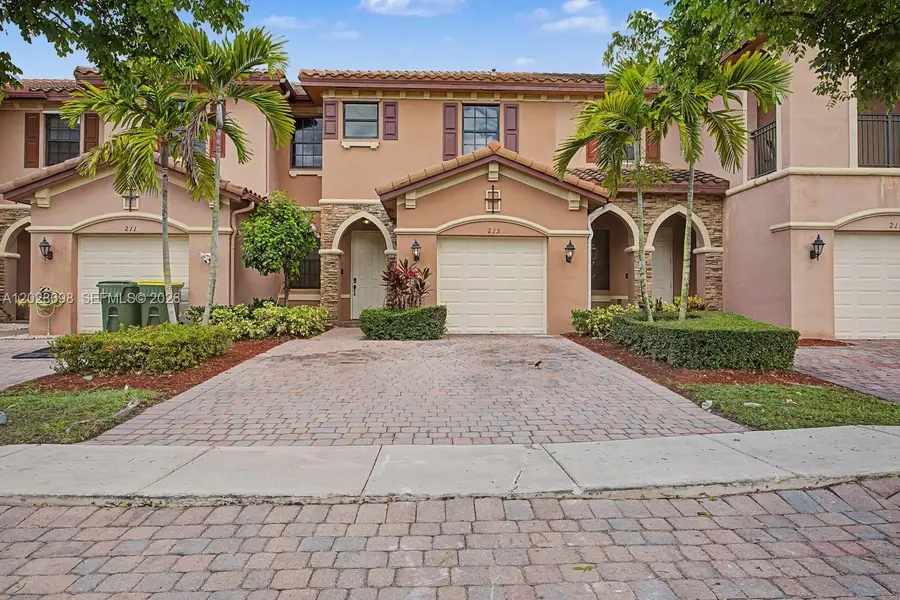 215 SE 37th Pl, Homestead, FL 33033 - #2