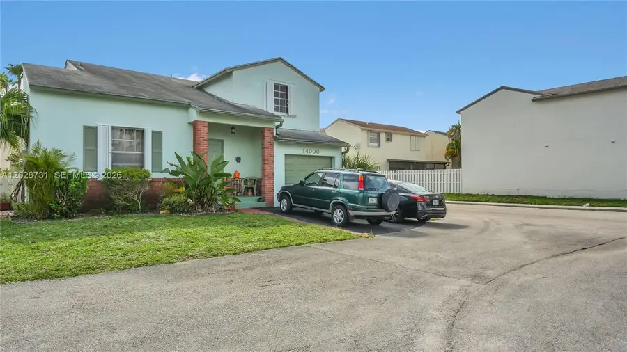 14000 Langley Pl, Davie, FL 33325 - #2