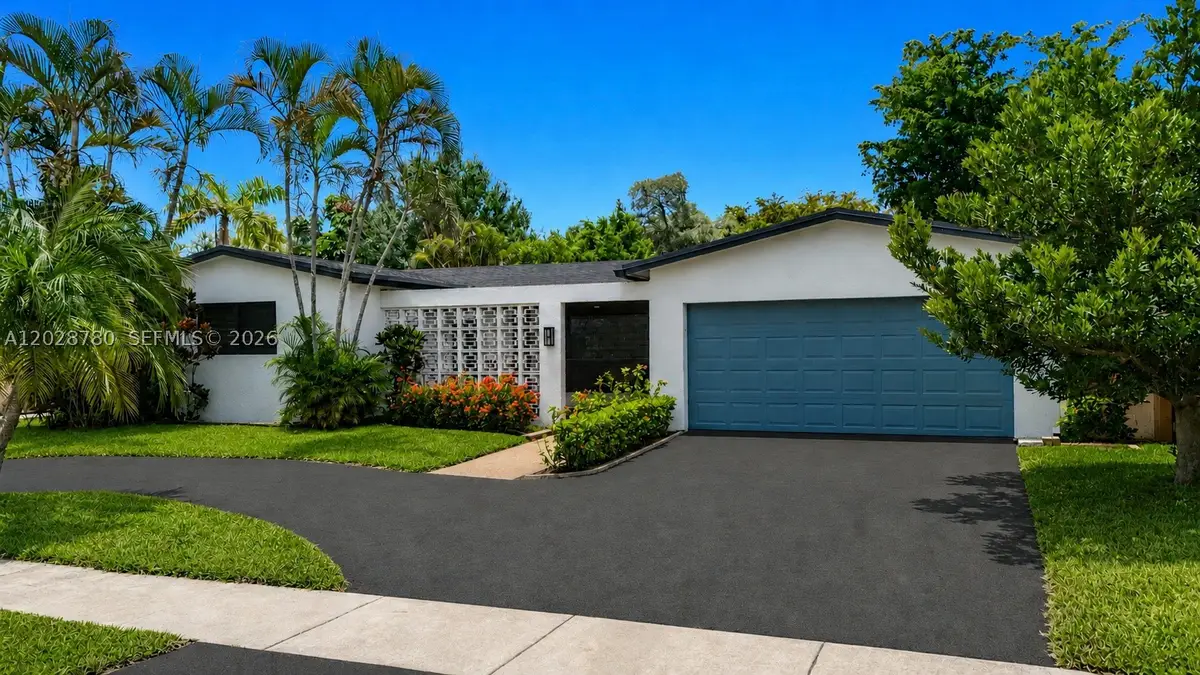 10460 NW 4th St, Plantation, FL 33324 - #1