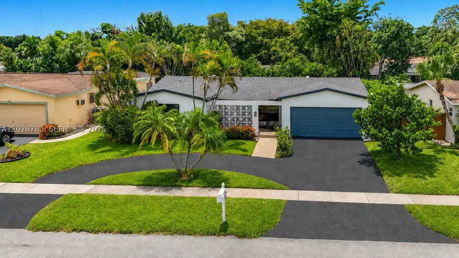 10460 NW 4th St, Plantation, FL 33324 - #2