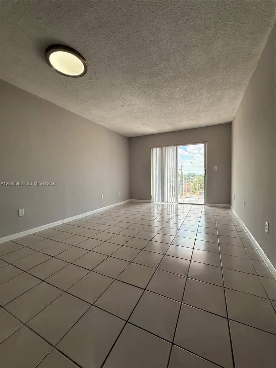 6820 W Flagler St #407, Miami, FL 33144 - #1