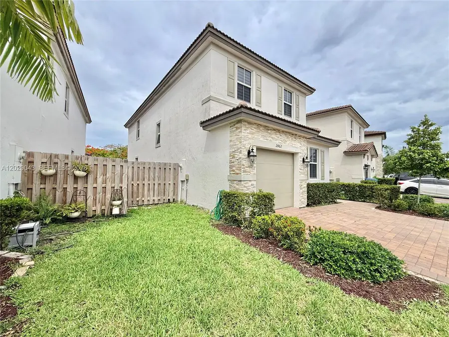 2462 NW 131st Cir, Miami, FL 33167 - #2