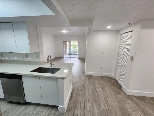 215 SW 117th Ter #14101, Pembroke Pines, FL 33025