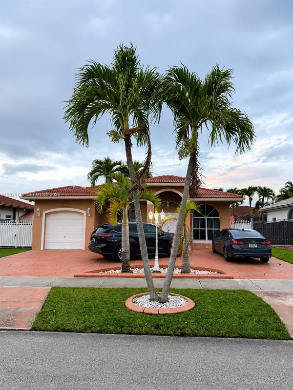 14863 SW 35th Ln, Miami, FL 33185