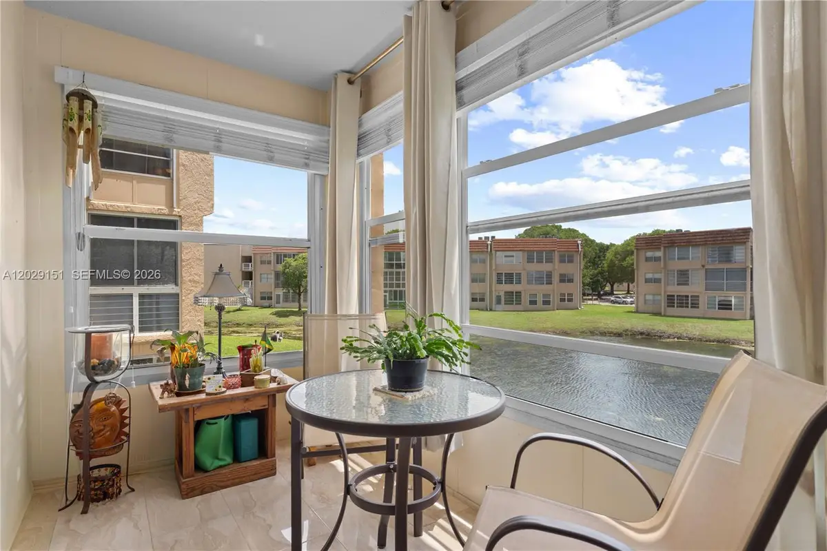 9340 Sunrise Lakes Blvd #209, Sunrise, FL 33322 - #1