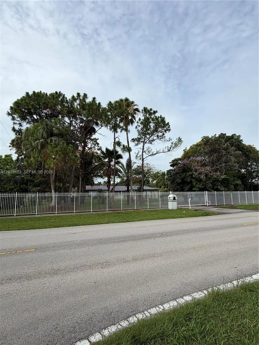10350 SW 128th St, Miami, FL 33176 - #2