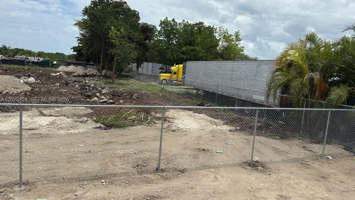Sw 213th Ave, Miami, FL 33187 - #1