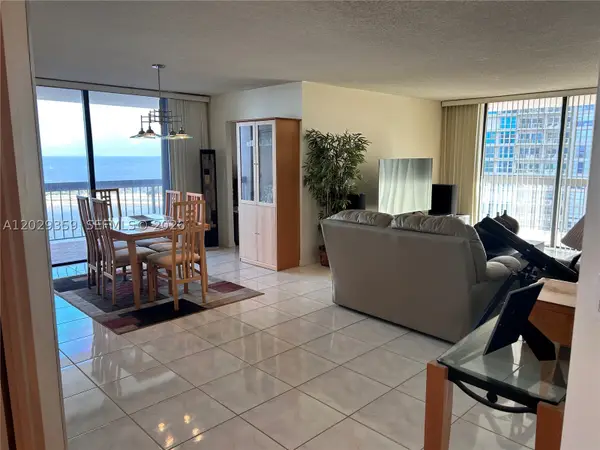 2333 Brickell Ave #1402, Miami, FL 33129