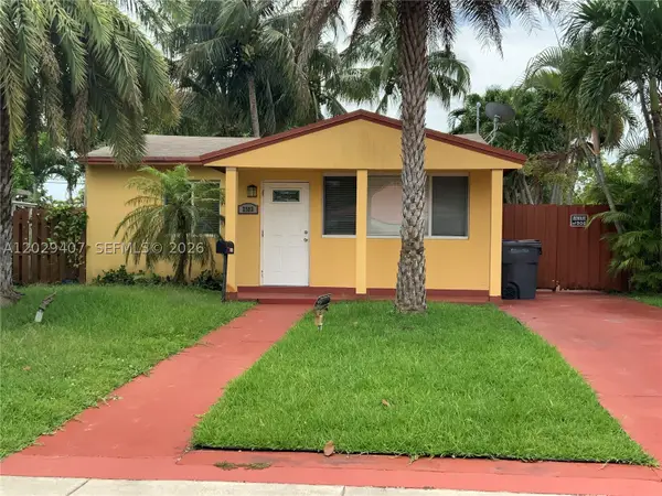 2502 Dewey St, Hollywood, FL 33020