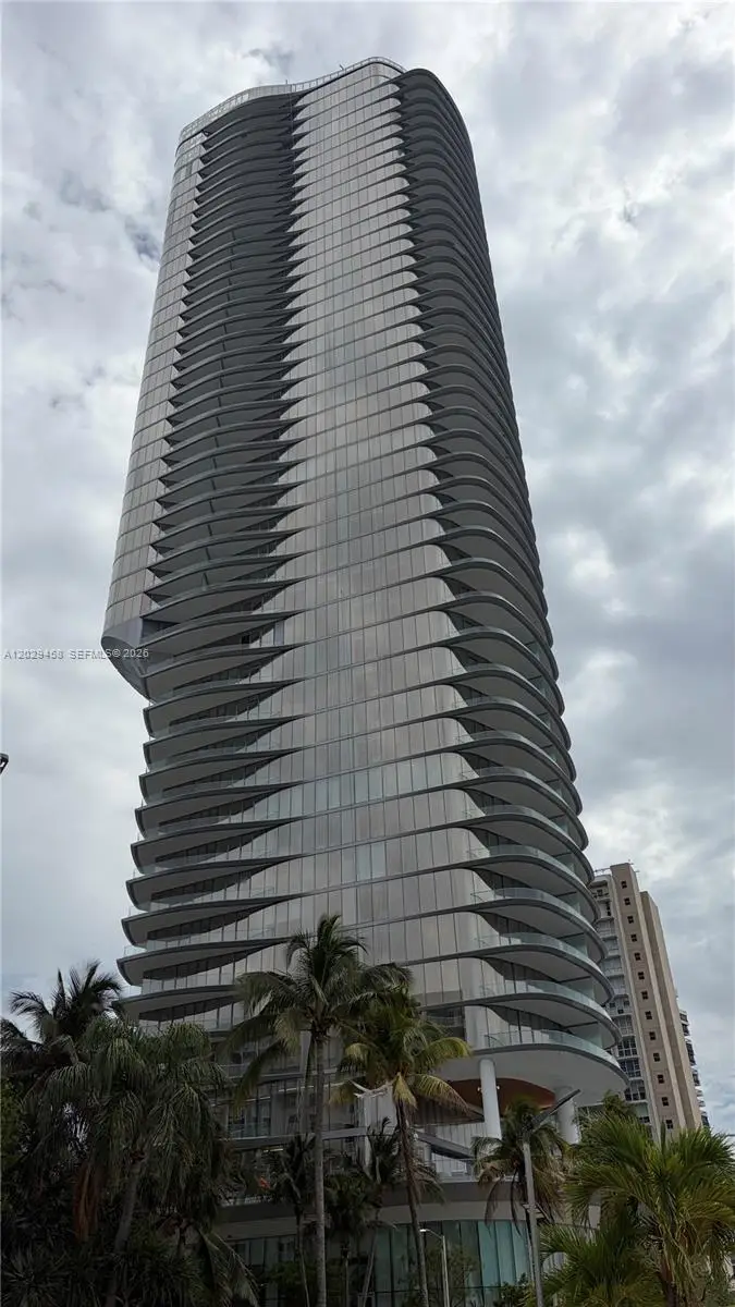 150 Se 25th Rd, Miami, FL 33131 - #1