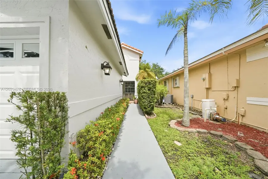 531 SW 176th Ave, Pembroke Pines, FL 33029 - #3