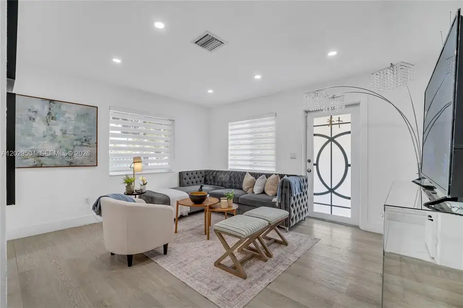 6404 Meade St, Hollywood, FL 33024 - #3