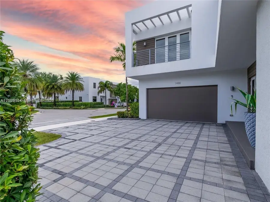 7480 NW 99th Ave, Doral, FL 33178 - #2