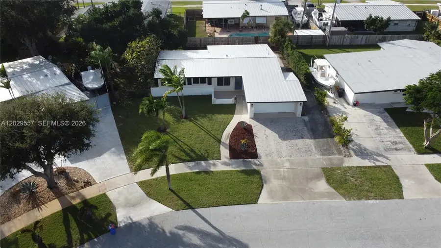 436 Gull Ct, North Palm Beach, FL 33408 - #3