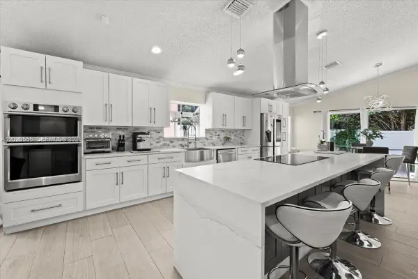 19187 NW 13th Ct, Pembroke Pines, FL 33029